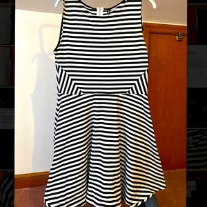 Black & white striped H&M dress